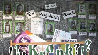 Bild: lg
In Zeiten der Corona-Pandemie gewinnt das Werbebild im Fundusgebäude am Marktplatz eine ursprünglich nicht beabsichtigte neue Bedeutung. Die aufgeführten Spieltermine sind seit Donnerstag nicht mehr aktuell.