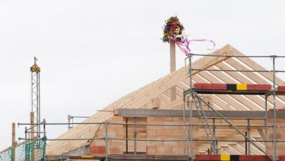 Bild: Kai Remmers/dpa
Schwerer Stand für alle, die vom Eigenheim träumen: Bauplätze im Landkreis Amberg-Sulzbach sind rar.