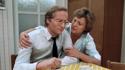 Bild: WDR/dpa
Jahrzehntelang wurde mit Mutter Beimer & Co in der "Lindenstraße" mitgelitten. In der heutigen Zeit ist das nicht mehr so. Am 29. März läuft die letzte Folge der Kultserie.