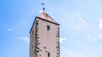 Bild: Thomas Kujat
Unerschüttert von den aktuellen Entwicklungen präsentiert sich die Burg Trausnitz mit ihren jahrhundertealten dicken Mauern. Als Jugendherberge ist sie momentan aber ein anfälliges Konstrukt.