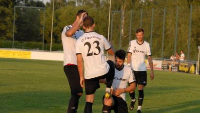 Bild: gb
Wann die fast ausnahmslos tschechischen Akteure des SV Poppenreuth wieder einreisen und ihre Tore bejubeln dürfen, ist, wie so vieles im Sport in diesen Tagen, äußerst ungewiss.