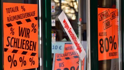 Bild: Martin Schutt/dpa
Jede Menge Geschäfstaufgaben in der Coronakrise werden nicht ausbleiben.