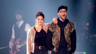 Bild: Britta Pedersen
"The Voice of Germany" -Finalistin Fidi Steinbeck mit Musiker Mark Forster.
