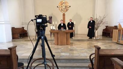Bild: eik
Auch für die AZ war das eine Premiere: Ende März hat die Redaktion erstmals zwei Amberger Gottesdienste, hier den aus der Paulanerkirche, ins Internet gestreamt.