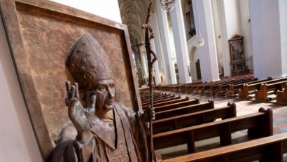 Symbolbild: Sven Hoppe/dpa
Obwohl sie katholisch erzogen wurde, ist Kollegin Lucia Seebauer nur selten in einer Kirche.