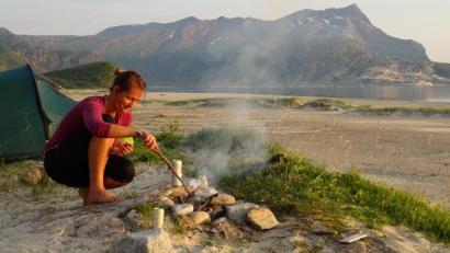 Bild: Privat
Biwak am Fjiord statt Siemens-Projekte: Isabell Reil nutzt ihre Sabbatical-Phasen für Trekking-Abenteuer, wie hier in Norwegen.