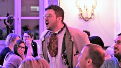 Bild: Holger Stiegler
Florian Wein ist Künstlerischer Leiter des OVIGO Theater und selbst gerne als Schauspieler in Aktion.