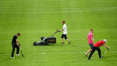 Bild: Christian Charisius
Ist Rasenmähen und Vertikutieren im eigenen Garten erlaubt?