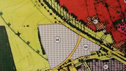 Repro: dhi
Der Lageplan zeigt das Gebiet entlang der Bundesstraße 85 und der Kreisstraße AS 6, gegenüber dem bestehenden Gewerbegebiet Edelsfeld-West.