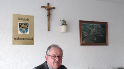 Bild: br
Nach 18 Jahren räumt Bürgermeister Gerhard Löckler den Chefsessel in der Gemeindekanzlei Schlammersdorf. Doch sein bisheriges 30-jähriges unermüdliches kommunalpolitisches Engagement findet im Gemeindeparlament seine Fortsetzung.