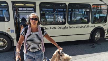 Bild: exb
Karoline Hastreiter am Flughafen in Charlotte (US-Bundesstaat North Carolina).