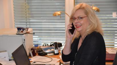 Bild: Privat
Fleißig, aber allein: Im Home-Office arbeitet die CSU-Stadträtin und Personalrätin der Sparkasse Oberpfalz Nord. Sie wartet noch auf das Testergebnis.