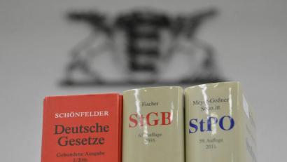 Symbolbild: Franziska Kraufmann/dpa 
Das Amtsgericht Weiden hat einen 35-jährigen Eschenbacher verurteilt.