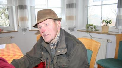 Bild: gpa
Wolfgang Reiß hat ein besonderes Hobby: Er misst in Eschenbach regelmäßig die Niederschlagsmenge – und das seit 45 Jahren.