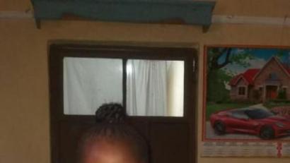 Bild: Angelika Steuer/exb
Masken aus Kenia für Kemnath.