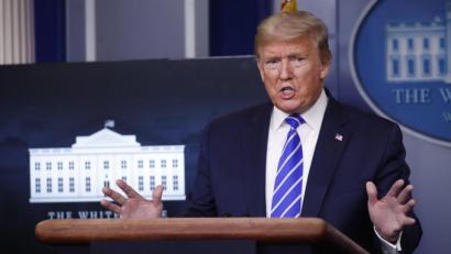 Bild: Alex Brandon/AP/dpa
US-Präsident macht mit einer neuen, verrückten Idee von sich reden.