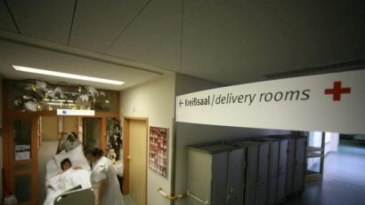 Bild: Wolfgang Steinbacher
Väter dürfen in Amberg auch weiterhin bei der Geburt ihres Kindes dabei sein.