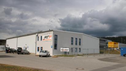 Bild: sne
Einpacken bei ATP. 104 Mitarbeiter erhielten laut Insolvenzverwalter in dieser Woche ihre Kündigung. Allerdings gehen wohl noch deutlich mehr Arbeitsplätze verloren.