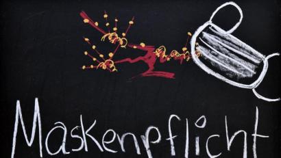 Bild: Martin Schutt
Seit Wochenbeginn herrscht Maskenpflicht in Geschäften.