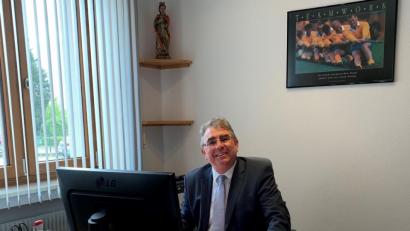 Bild: bk
Erhobenen Hauptes und zufrieden scheidet Bürgermeister Norbert Bücherl aus dem Amt.