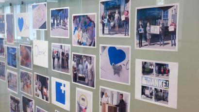 Bild: Klinikum/Dietl/exb
Seinen Spendern hat das Klinikum St. Marien Amberg jetzt eine Fotowand gewidmet.