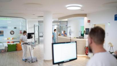 Bild: Kliniken Nordoberpfalz AG/exb
Auch wenn der Betrieb ohne große Einschränkungen weiter lief – der Stellenwert der Palliativstation am Klinikum Weiden ist laut Mitteilung gestiegen.