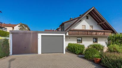 Bild: Zapf GmbH
Die Zapf GmbH zeigt, wie eine Modernisierung eine Garage verjüngen kann.