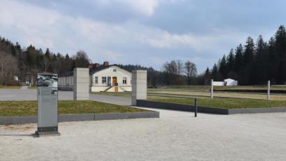 Bild: Alexander Pausch
Die Ausstellungen in der KZ-Gedenkstätte Flossenbürg öffnen erst ab 18. Mai wieder, darunter die Dauerausstellung in der ehemaligen Wäscherei der Lagers.