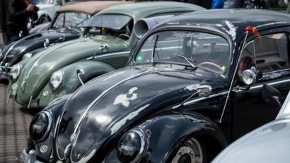 Bild: Peter Steffen/dpa
Oldtimer, wie der VW Käfer, erfreuen sich in Deutschland einer steigenden Beliebtheit.