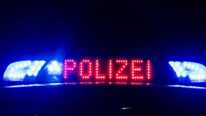 Bild: Monika Skolimowska/dpa
Die Polizei Vohenstrauß sucht Hinweise auf Unbekannte, die zwischen Freitag und Sonntag auf dem Rastweg am Bocklradweg bei Waldau gewütet haben.