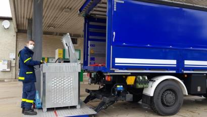 Bild: exb
Eine mobile Tankanlage sorgt für die Treibstoffversorgung für ein Dieselaggregat, das zur Stromversorgung am Kontrollpunkt Waidhaus steht.