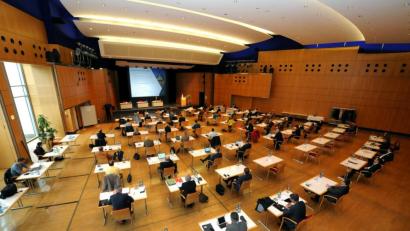 Bild: Stephan Huber
Am Montag tagte der Stadtrat zum ersten Mal im ACC. Dabei wurden auch die Ausschüsse und die Gremien der städtischen Unternehmen besetzt.