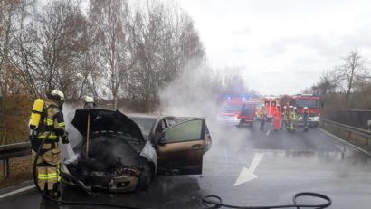 Bild: vlu
Ein eher ungewöhnlicher Einsatz war das brennende Auto im November vergangenen Jahres auf der Umgehung. Zum Glück war hier am Ende nur ein Sachschaden zu verzeichnen.