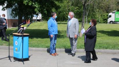 Bild: jrh
Der bayerische Innenminister Joachim Herrmann (rechts) und sein tschechischer Amtskollege Jan Hamáček gehen in der Frage der Grenzöffnung aufeinander zu.