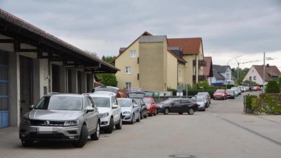Bild: dob
Geduld war das Zauberwort bei der Anlieferung von Problemmüll im städtischen Bauhof am Mittwochvormittag.