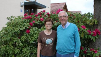 Bild: sne
Robert Dotzauer feiert seinen 75. Geburtstag im kleinen Kreis mit Ehefrau Agnes und Familienangehörigen.