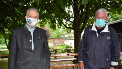 Bild: hcz
Die CSU-Stadträte Alois Lukas (links) und Hans Forster sagen schweren Herzens das Tröglersrichter Pfingstmontagsfest ab.