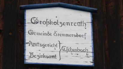 Bild: rn
Großkotzenreuth mit dem heutigen Hexenhäusl und dem Hotel Rußweiher gehört seit dem 1. Oktober 1957 zur Gemeinde Eschenbach.
