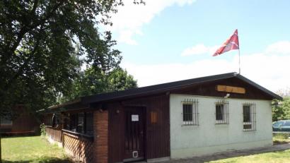 Bild: bnr
Der neugegründete "Hasenverein Pfreimd" hat sich bei den Schrebergärten ein eigenes Vereinsheim geschaffen. Die Stadt unterstützt die Initiative mit einer finanziellen Zuwendung.