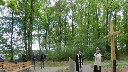 Bild: rn
Das Kreuz ist eine der Vorgaben für die Aufbewahrung der Asche an einem "heiligen Ort". Die Grabstätte darf nicht anonym sein.