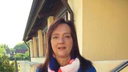 Bild: u
Der Hirschauer Frauenbund, hier Gerlinde Siegert als Sprecherin des Führungsteams, beteiligt sich mit einer 200-Euro-Spende an der Aktion Solibrot.