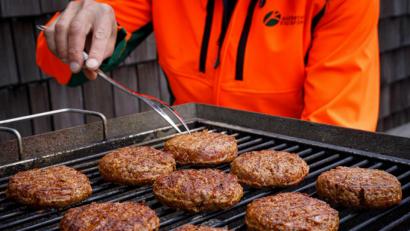 Bild: exb
Leckere Wildburger vom Grill, eine schnelle und leckere Art, Wild zu genießen.