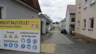 Bild: fg
Die Sanierung der Postgasse in der Hirschauer Innenstadt beginnt.