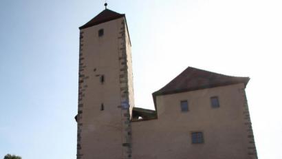 Bild: Gerhard Götz
Ab 1. Juli öffnet die Jugendherberge Burg Trausnitz nach der durch das Coronavirus erzwungenen Pause. Schulklassen fallen als Gäste zunächst zwar aus, dafür setzt man jetzt auf Familien, die hier gerade wegen der geltenden Beschränkungen besonders viel Platz haben.