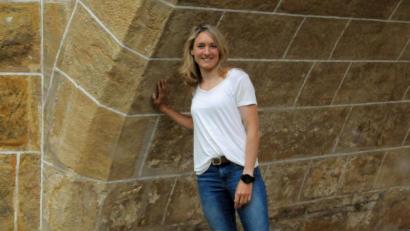 Bild: Martina Beierl/exb
Claudia Mai von der Kommunalen Jugendarbeit im Landkreis Amberg-Sulzbach freut sich schon auf die Jugendarbeit, die jetzt auch wieder „analog“ anlaufen darf.