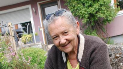 Bild: Vogl, Christa
Johanna Eisner aus Haunritz hat mehrere Wermutpflanzen in ihrem Garten.