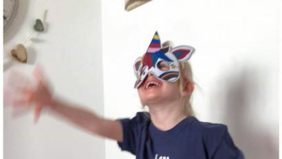Bild: ads
Die Kids zuhause ließen sich bestens motivieren, beim Sommerfest to go mitzumachen.