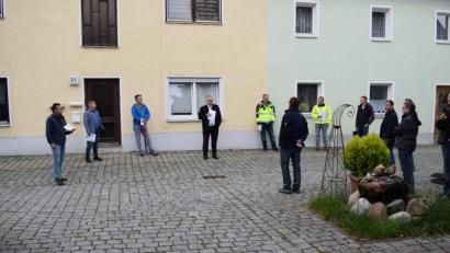 Bild: bnr
Das Kopfsteinpflaster ist zwar schön anzuschauen, im Unterhalt aber sehr aufwendig und kostspielig. Der Bauausschuss sucht nach besseren Pflegemöglichkeiten.