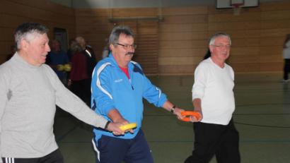 Archivbild: kro
Anders als vor der Corona-Pandemie ist inzwischen beim Training der "Herzsportler" körperlicher Kontakt absolut tabu.