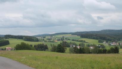 Bild: pi
Blick nach Waldheim, Hinterbrünst, Brünst und Lösselmühle.